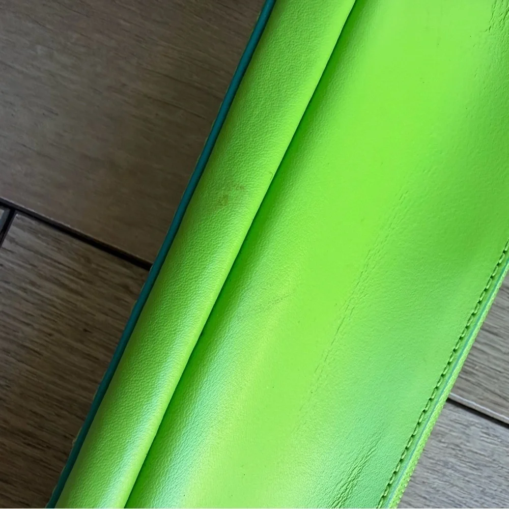 BAEKGAARD Green Leather Pencil Case/Makeup Bag.